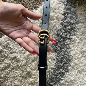 Gucci Double G Thin Leather Belt